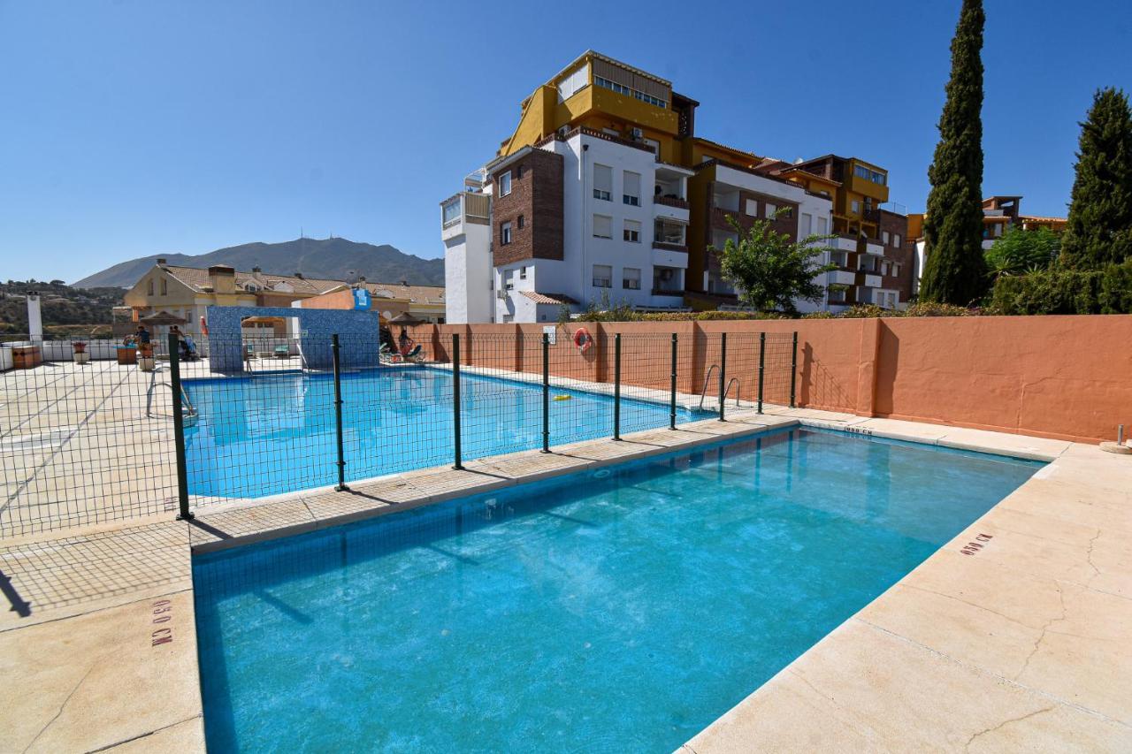 בנאלמדנה Apartamento Con Amplio Porche Y Bbq מראה חיצוני תמונה