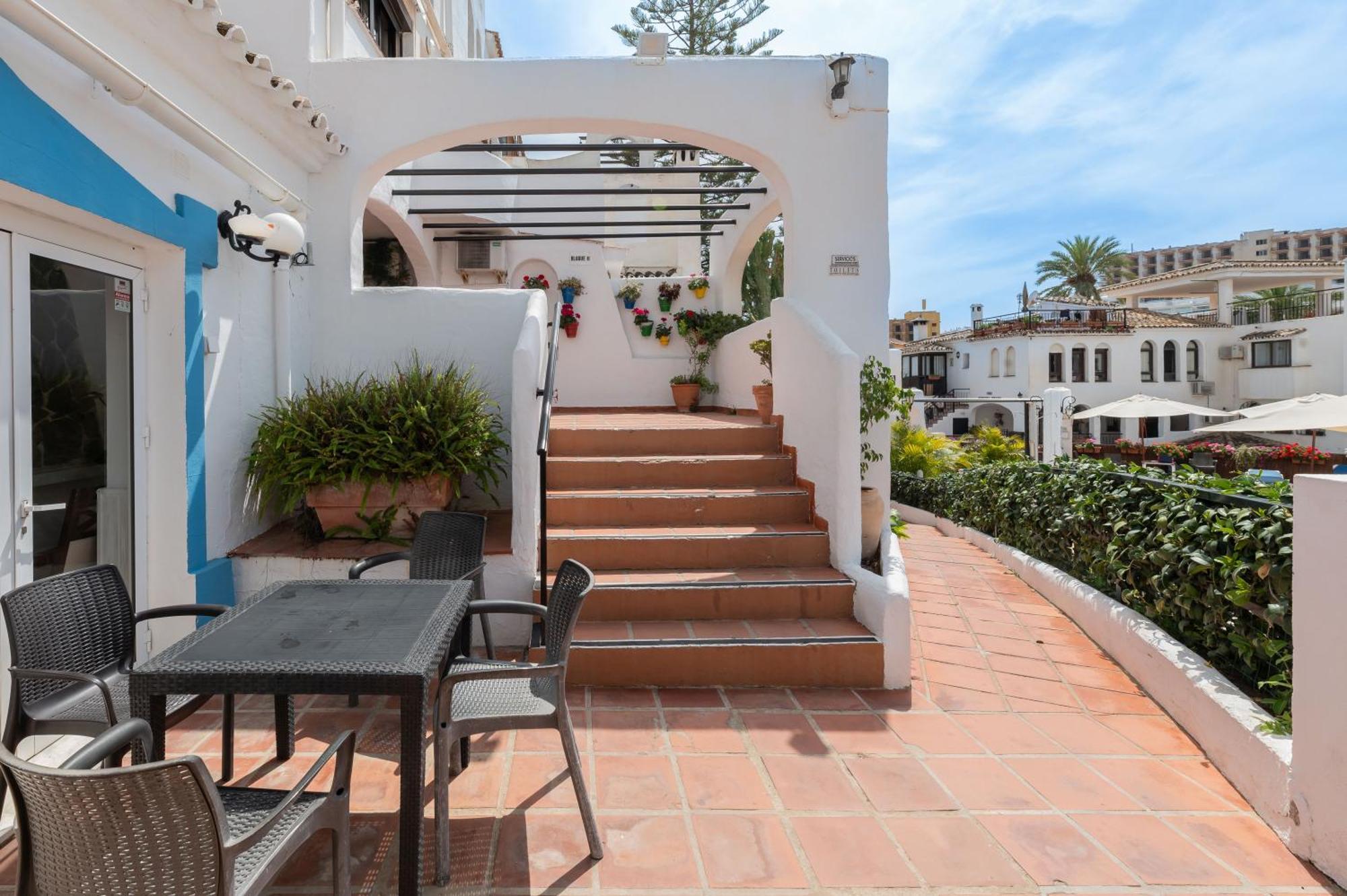 בנאלמדנה Apartamento Con Amplio Porche Y Bbq מראה חיצוני תמונה