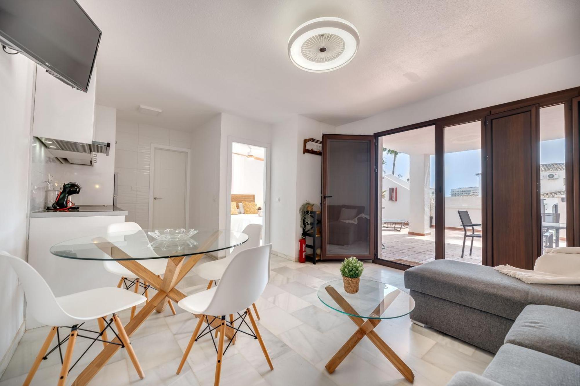 בנאלמדנה Apartamento Con Amplio Porche Y Bbq מראה חיצוני תמונה