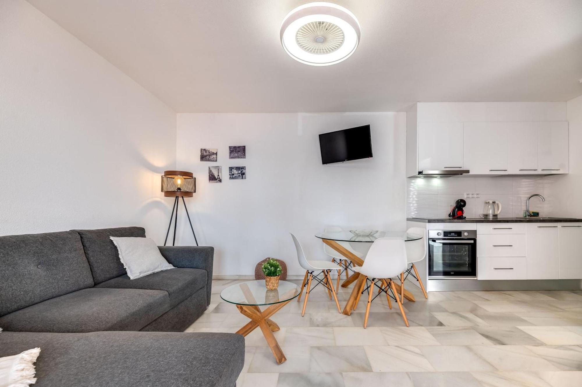 בנאלמדנה Apartamento Con Amplio Porche Y Bbq מראה חיצוני תמונה